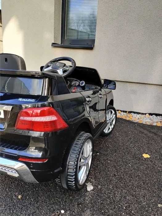 Акумулаторна кола - Mercedes Benz ML350