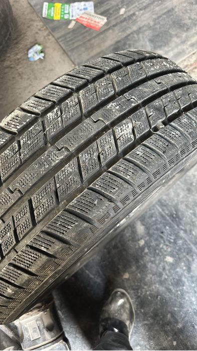 Продам шину 235/60/18