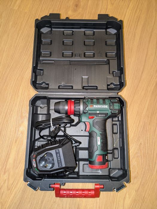 Bormasina Parkside  12V cu acumulator si incarcator PBSA 12 E4