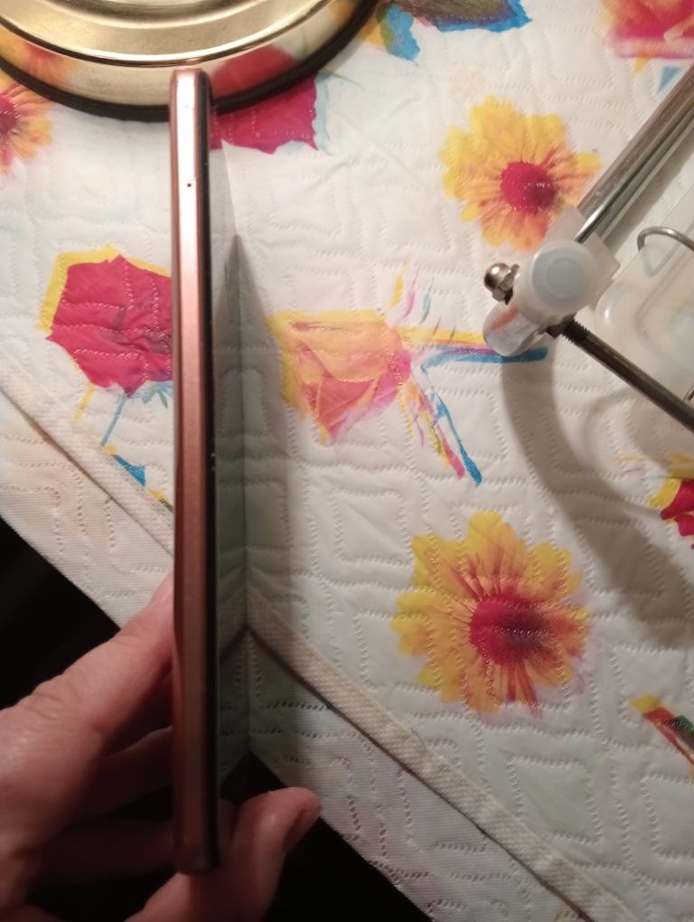Продам смартфон Samsung A03