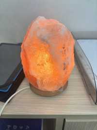 Натурална лампа от хималайска сол