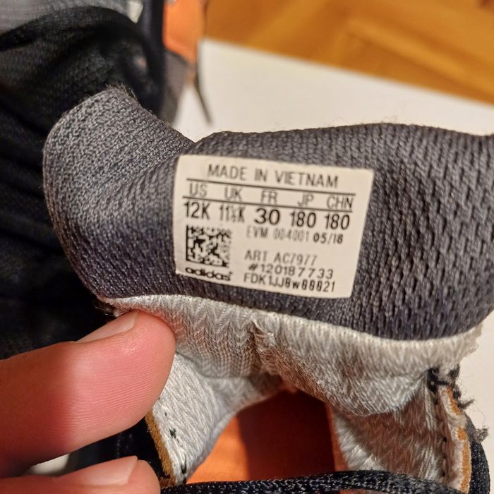 De vanzare Adidas Terrex masura 30