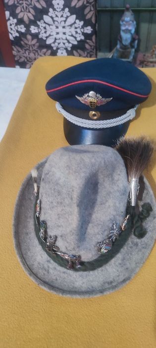 Pălării de colecție 350 lei