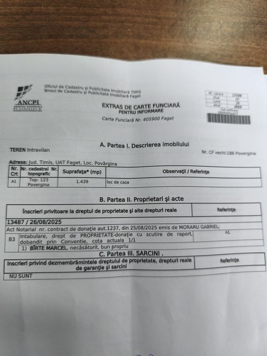 Vînd teren   în zona 2900m² intravilant terenul este mai mare
