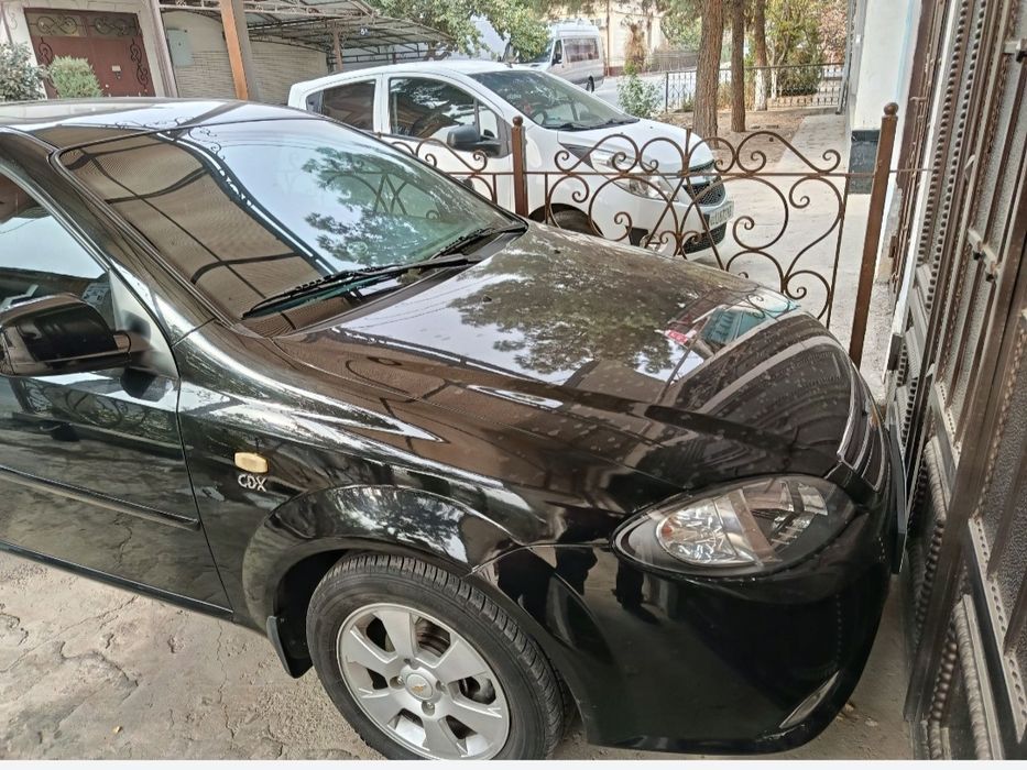 Продаю свои автомобиль жентра