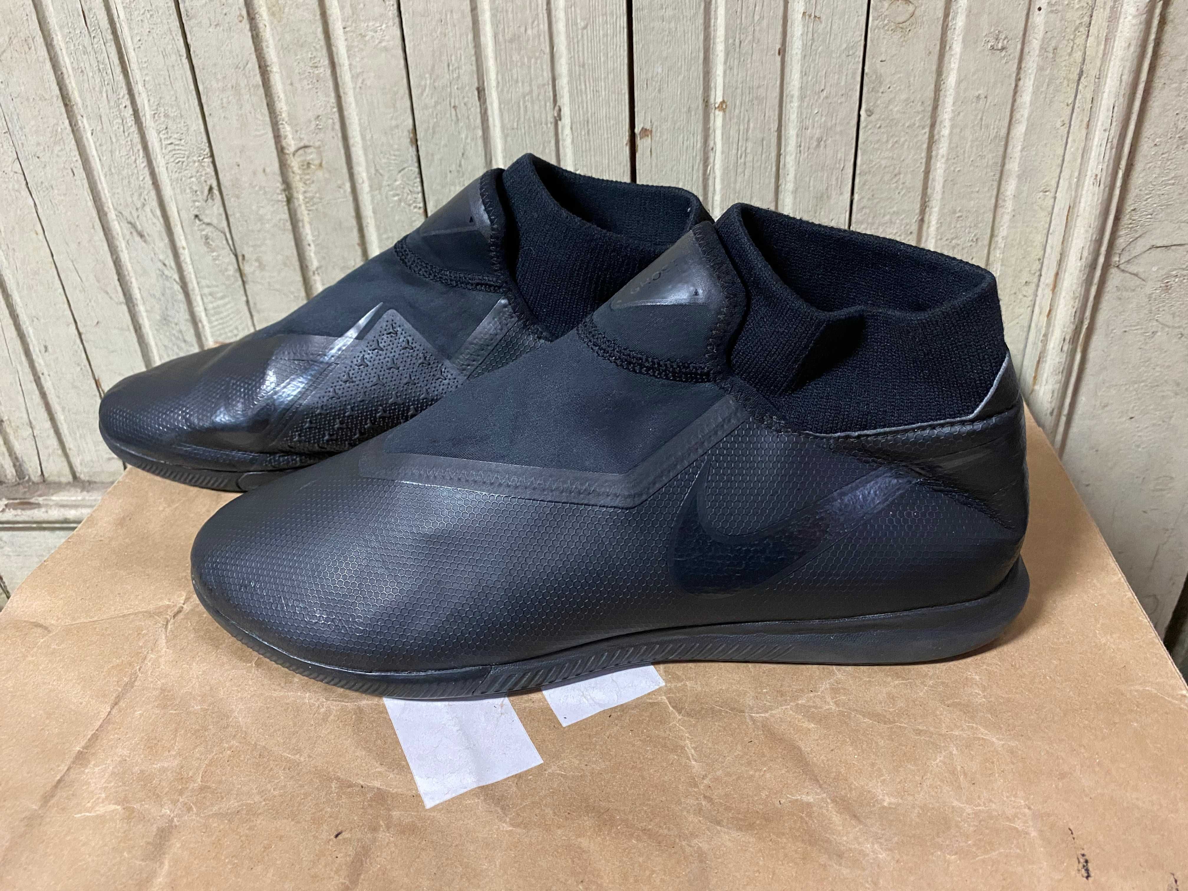 ''Nike Phantom VSN Academy DF IC''оригинални маратонки 45.5 номер