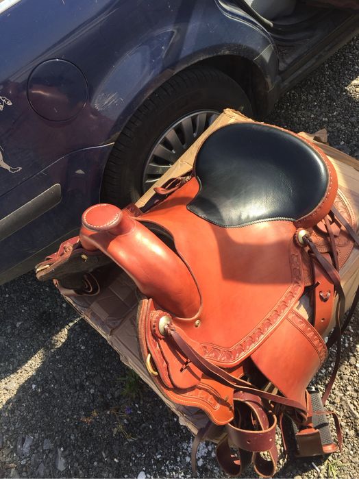 Vand sa echitatie calarie western, ca noua, ortopedica