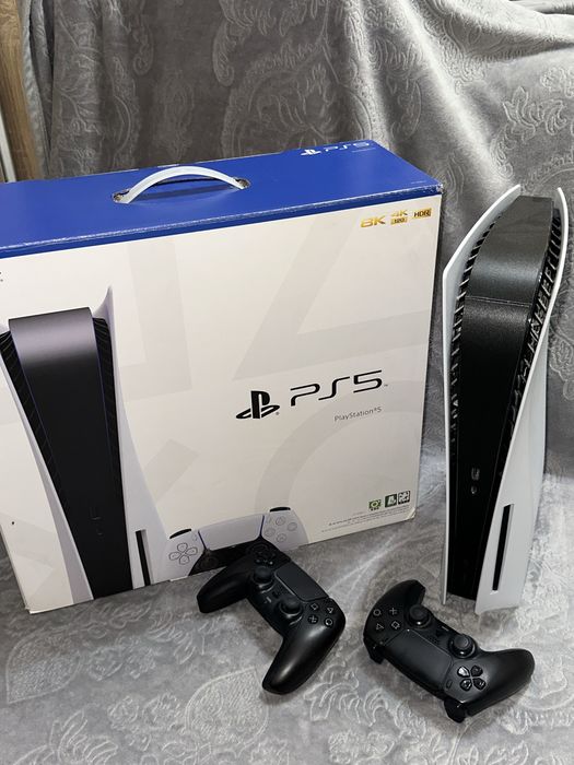 Продам игровую приставку Sony Playstation 5 Slim 1tb