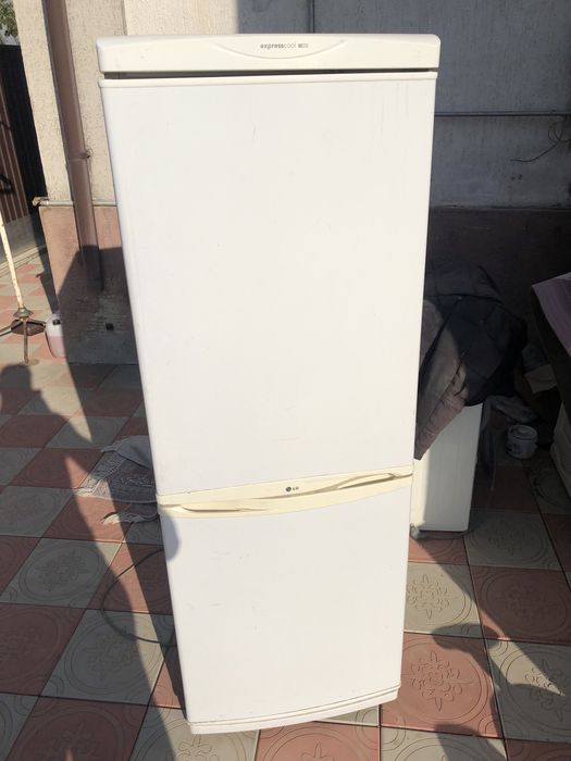 Холодильник LG б/У