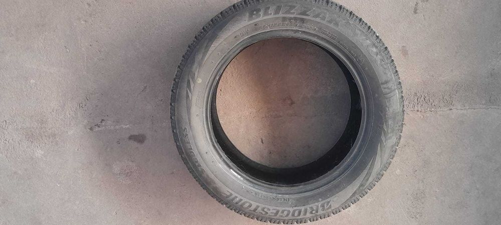 Продается шины б/у