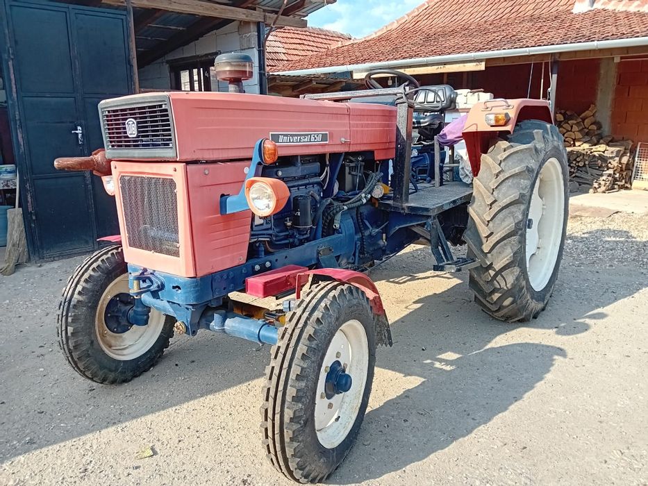 Tractor u650  impecabil