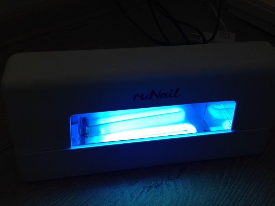 Нова! 9W UV лапма за маникюр и педикюр