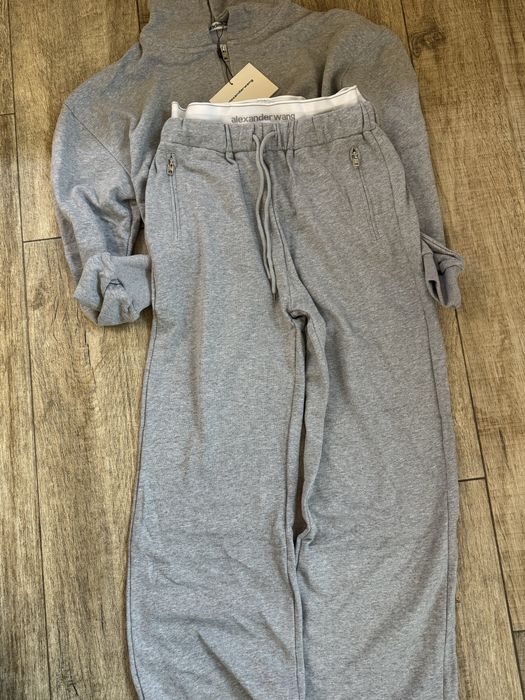 Дамски спортен комплект AW