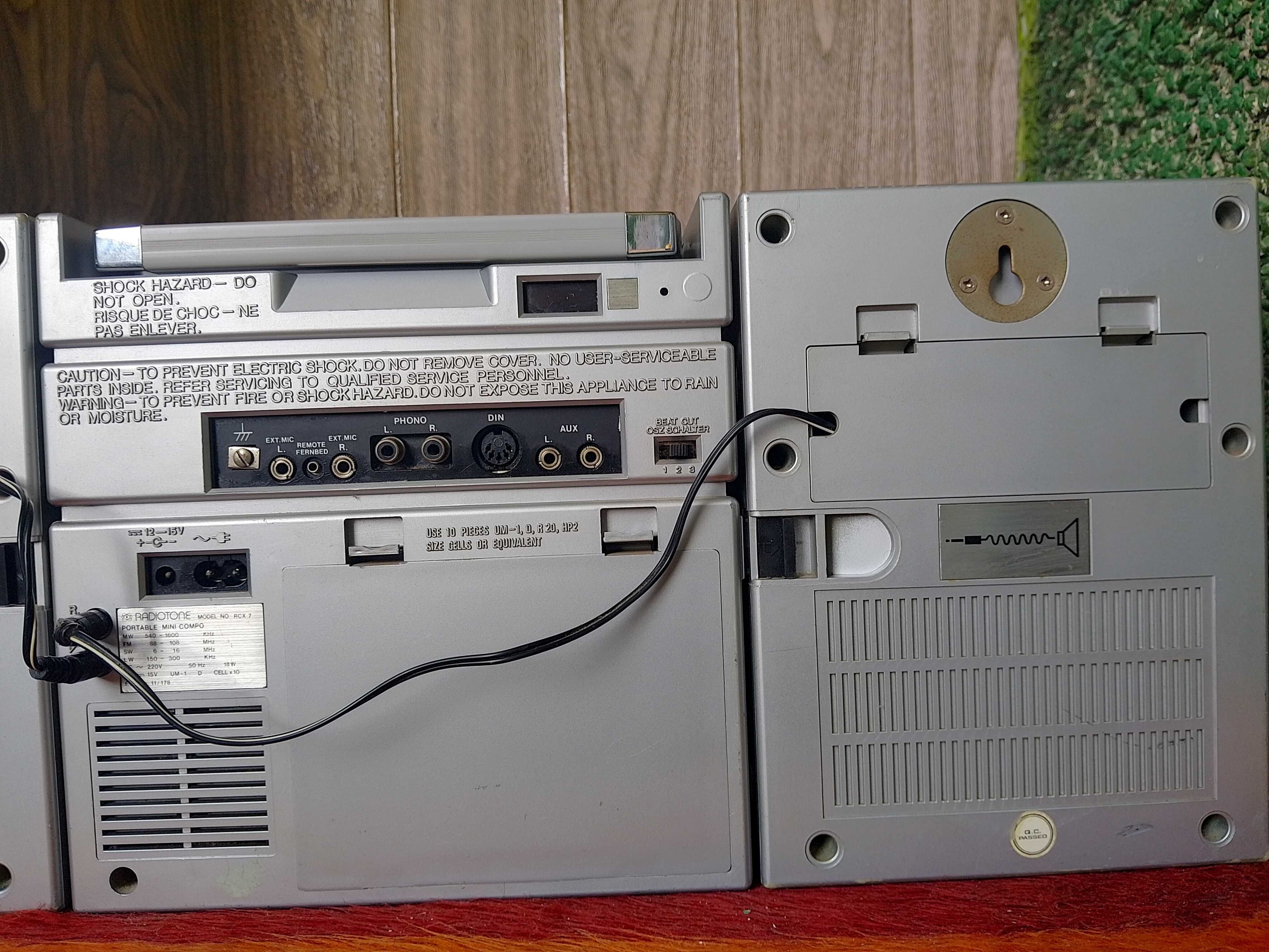 Радио касетофон Radiotone