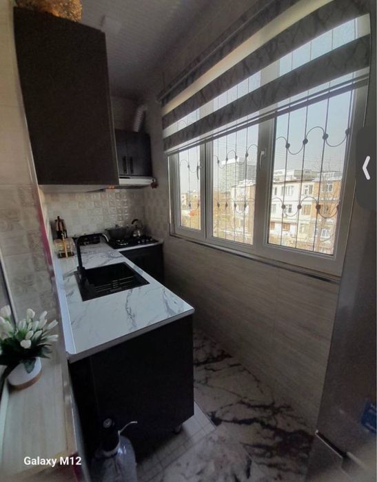 Код 808  Продается 2/4/4 ком квартира Массив Куйлюк-4