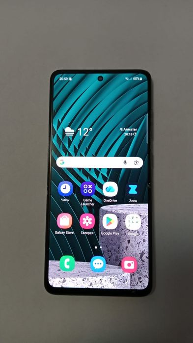 Продам Смартфон Galaxy Samsung A51  6/128 GB