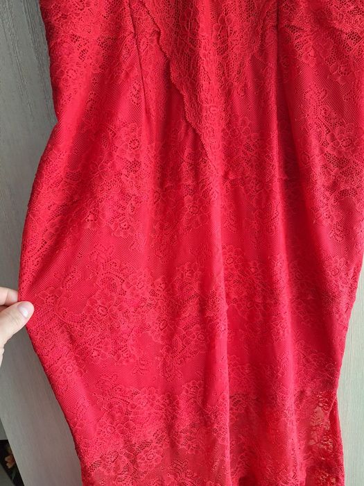 Rochie dantela rosie