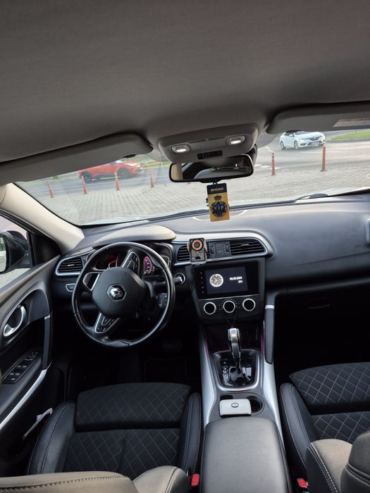 Vând Renault kadjar/august 2019/motor 1,5/echipare top(Intens)