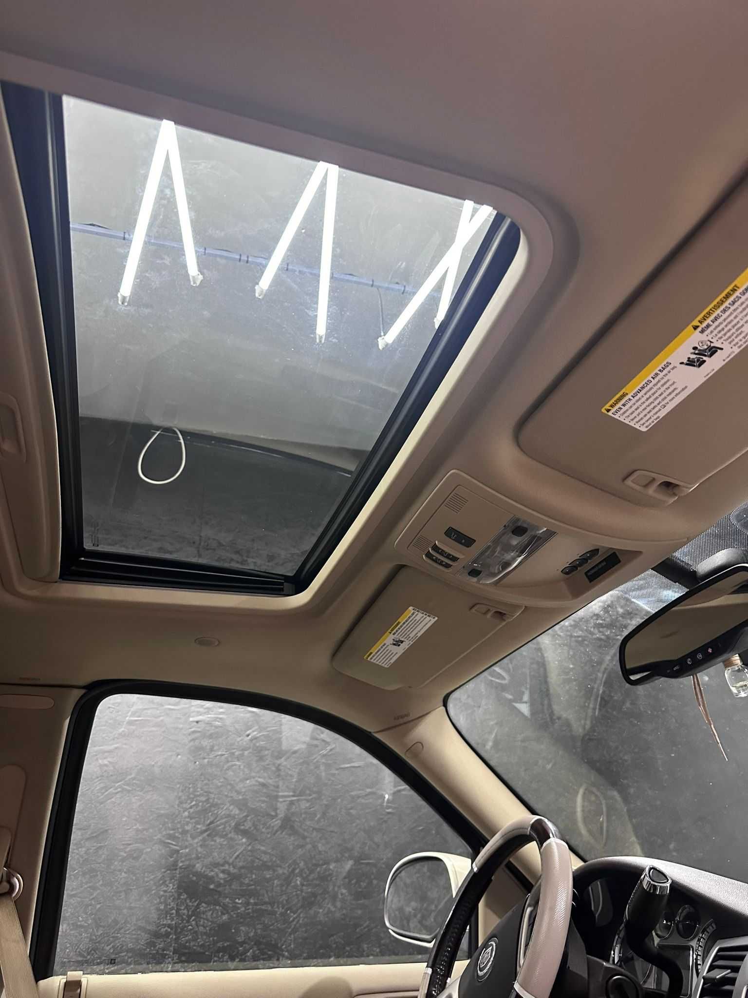 Cadillac Escalade HYBRID sau schimb cu teren