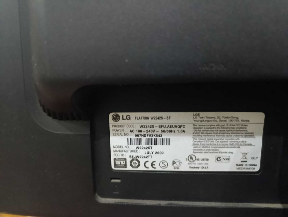 Монитор LG 22 дюймов