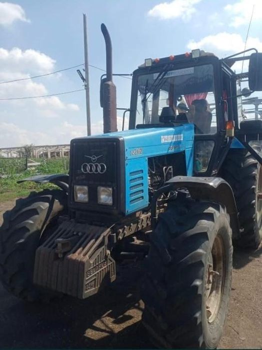 Продам трактор Беларус 1221