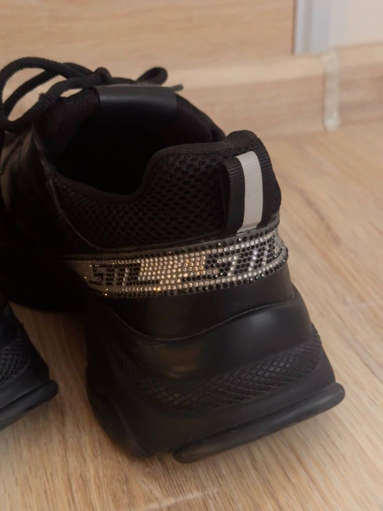 Маратонки Steve Madden номер 40