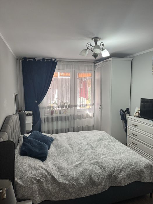 Vand apartament 3 camere