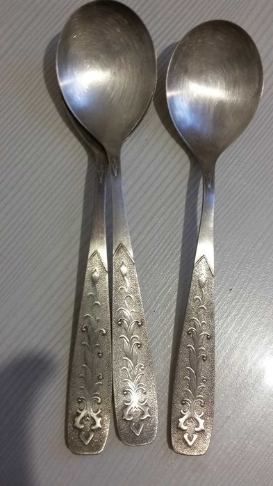 Продаю ложки чайные и столовые мельхиор недорого
