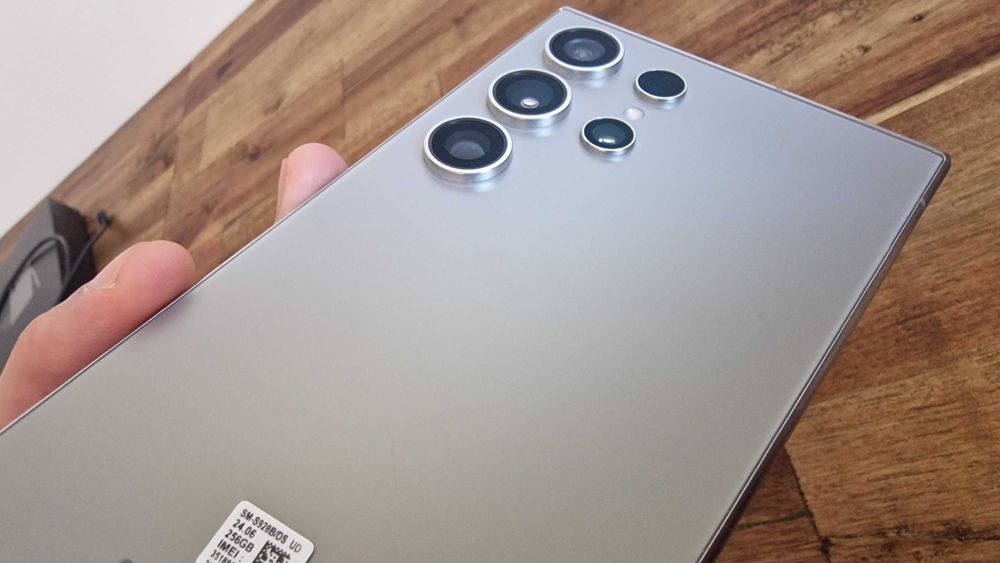 Samsung Galaxy S24 ULTRA 256 GB Перфектно състояние