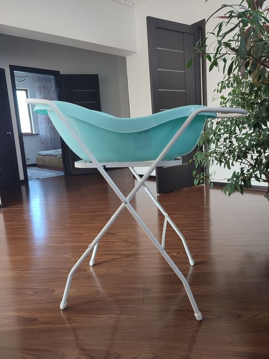 Ванночка детская с подставкой