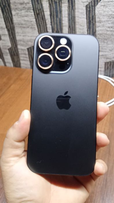 СРОЧНО iPhone 16 pro 256GB. Black titan