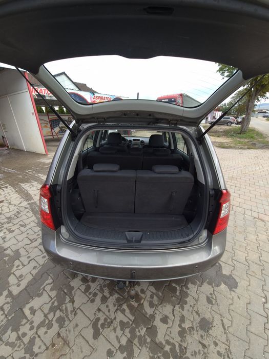 Vand Kia carens 1.6