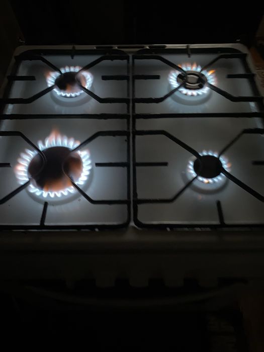 Газовая плита Bosch(Бош) в хорошем состояний.