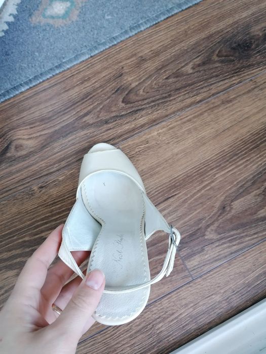 Sandale piele marime 35