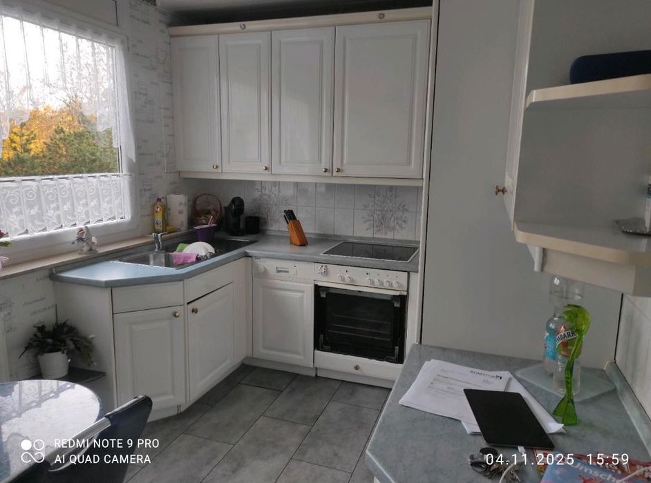 Кухня с всички уреди