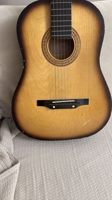 Продам гитару