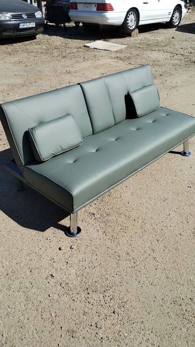 Vând canapea extensibila 170/95 cu suport de pahare