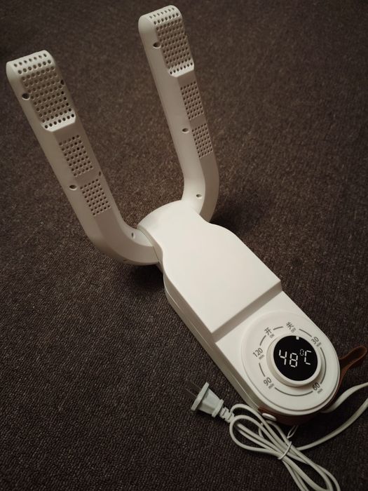 Электрическая сушилка для обуви