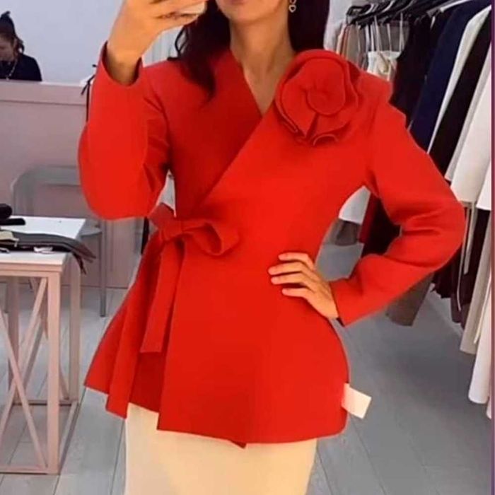 Шикарный праздничный костюм от ателье Кассенова.