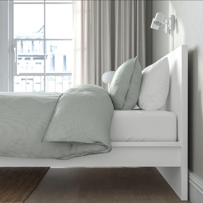 Pat Ikea 140x200 Malm cu tot cu somiera