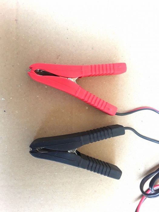 REDRESOR pentru BATERII 12 V - Auto, Moto, Scutere, Motor barca - NOU