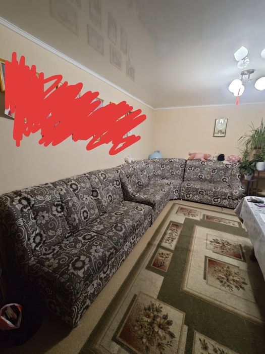 Продам диван не раскладной.