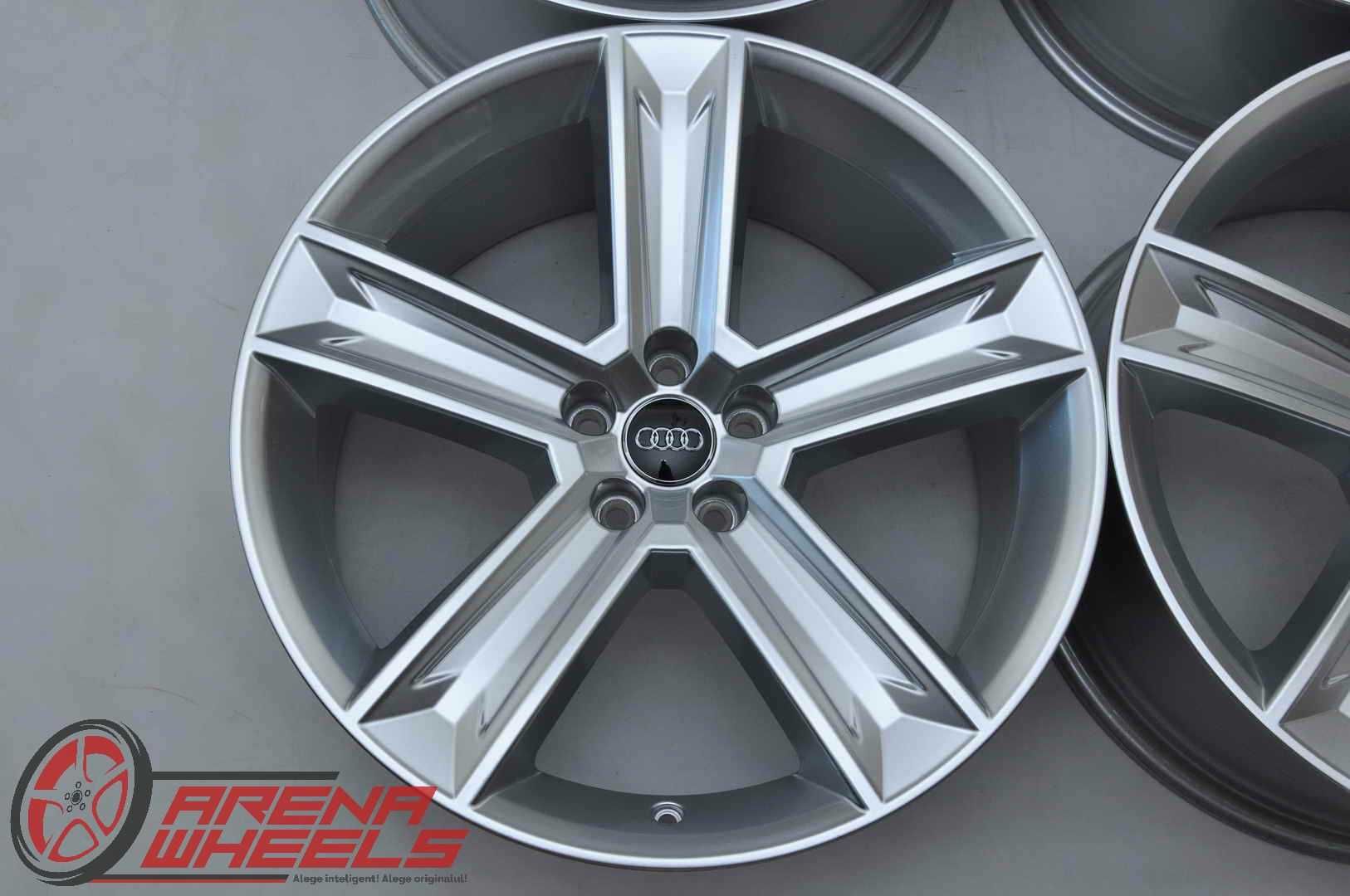 Jante 20 inch Originale Audi Q8 SQ8 R20