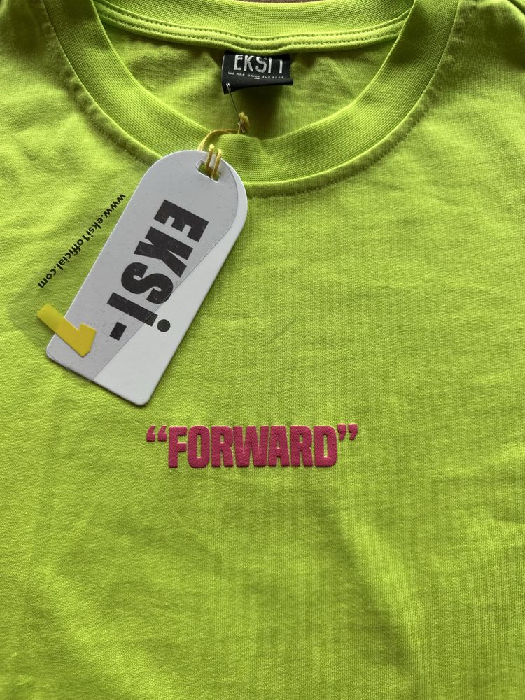Мъжка,памучна тениска “Forward” в зелено с розова щампа