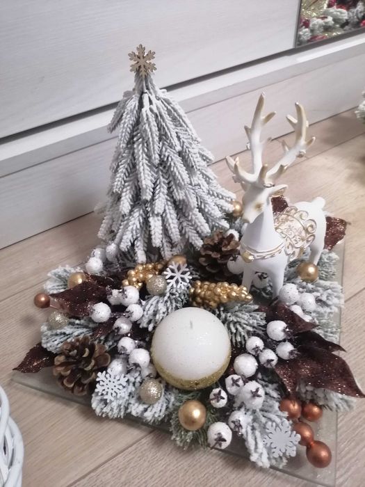 Aranjament Crăciun auriu