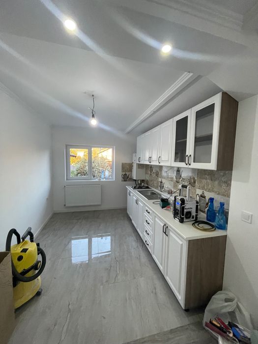 Apartament 3 camere de inchiriat