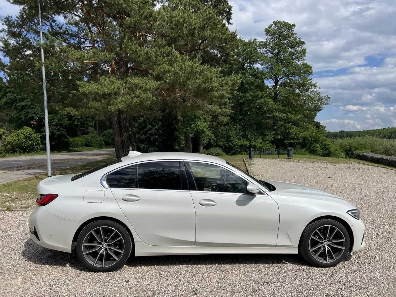 BMW 320 2.0л дизель 75 000км