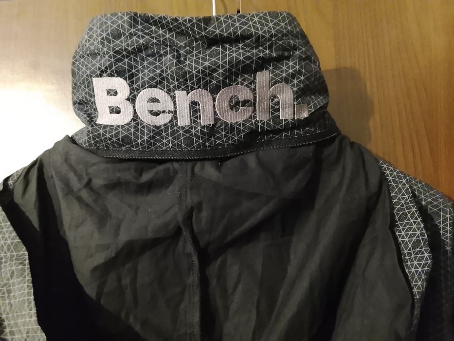 Bench geaca dama mărimea L