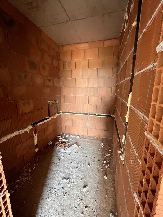 Продава се Тристаен апартамент в Пловдив, Остромила - 115 кв.м за 905 €/кв.м - Снимка #5