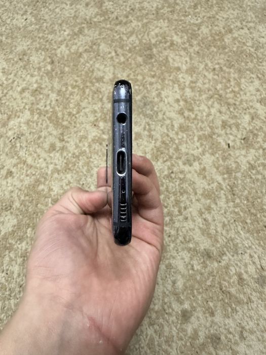 Samsung s10 e sotiladi